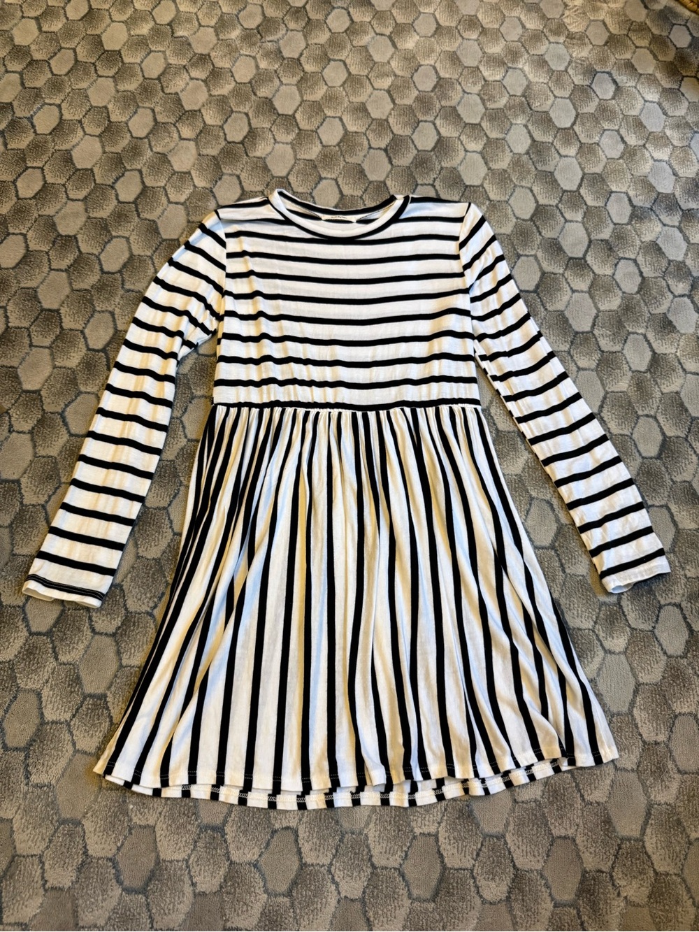 Black & White Striped Long-Sleeve Fit-and-Flare Dress